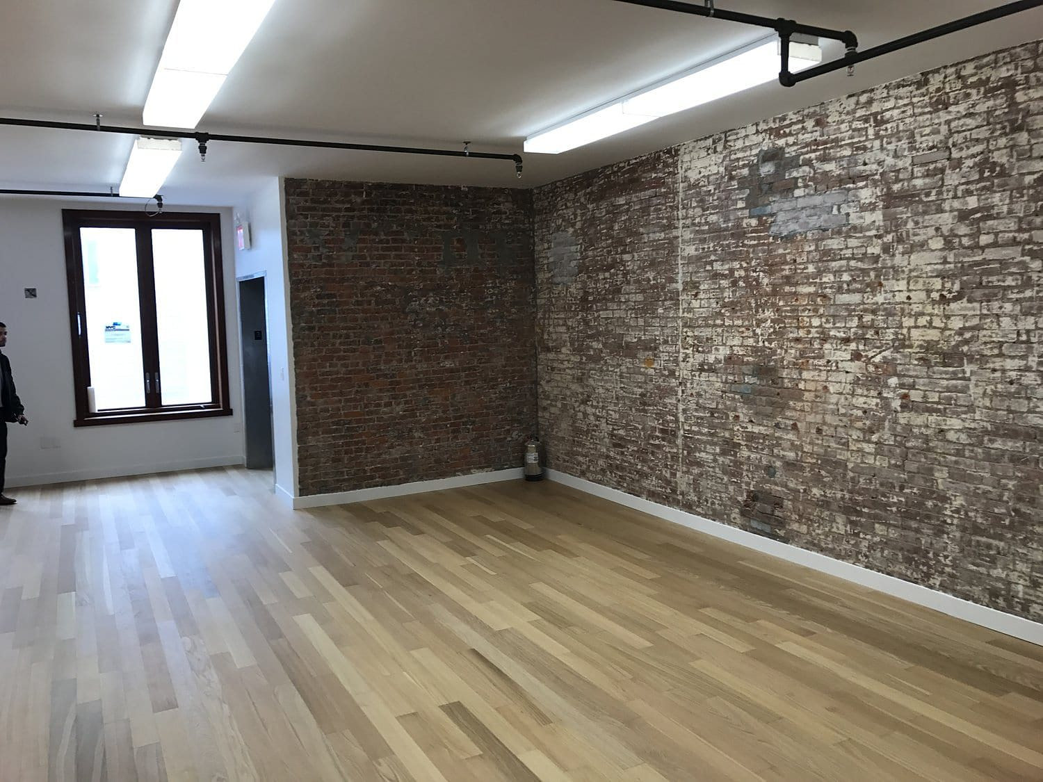 206 Spring Street Office, office interior in Manhattan built by AIK Renovations, New York general contractor (photo 1 of 3)