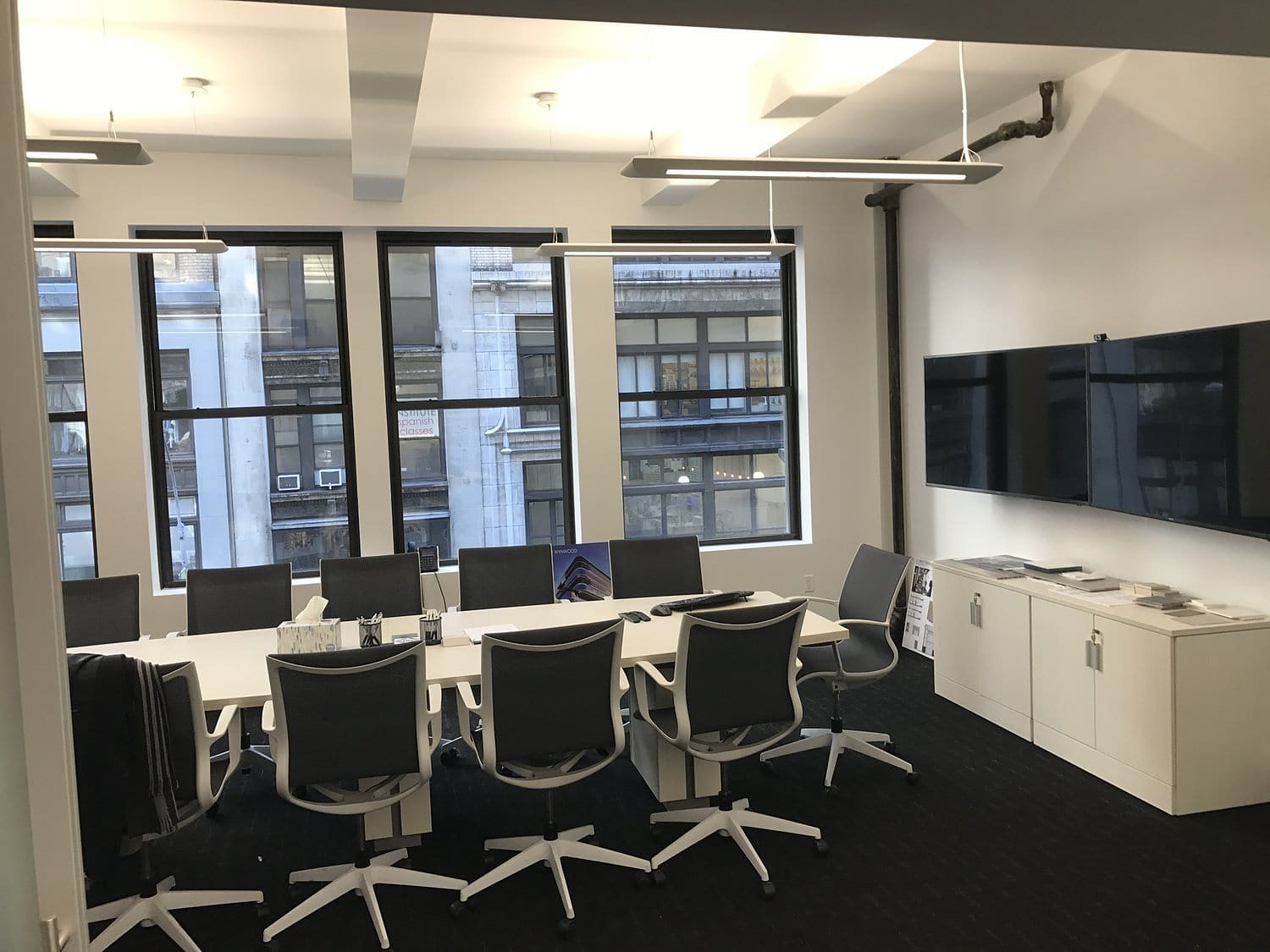 36th Street Office, office interior in Manhattan built by AIK Renovations, New York general contractor (photo 1 of 2)