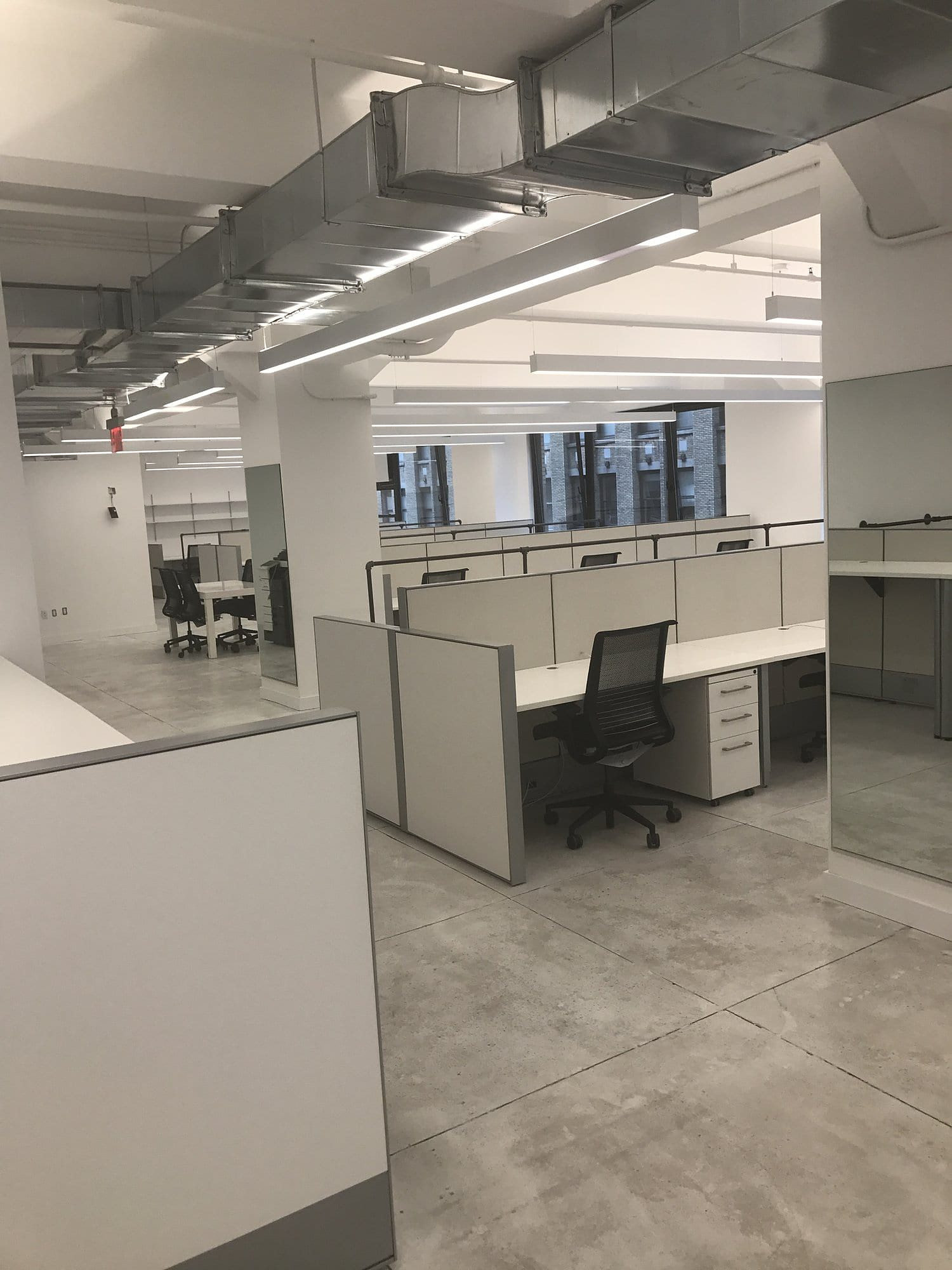 512 7th Avenue Office, office interior in Manhattan built by AIK Renovations, New York general contractor (photo 3 of 5)