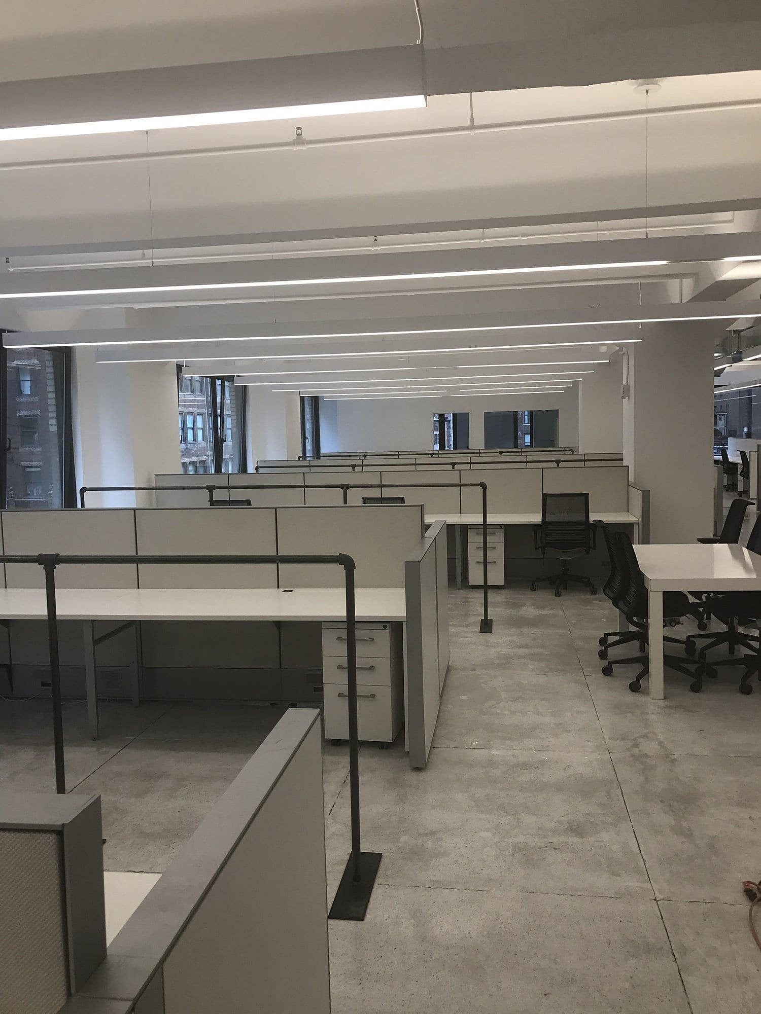 512 7th Avenue Office, office interior in Manhattan built by AIK Renovations, New York general contractor (photo 4 of 5)