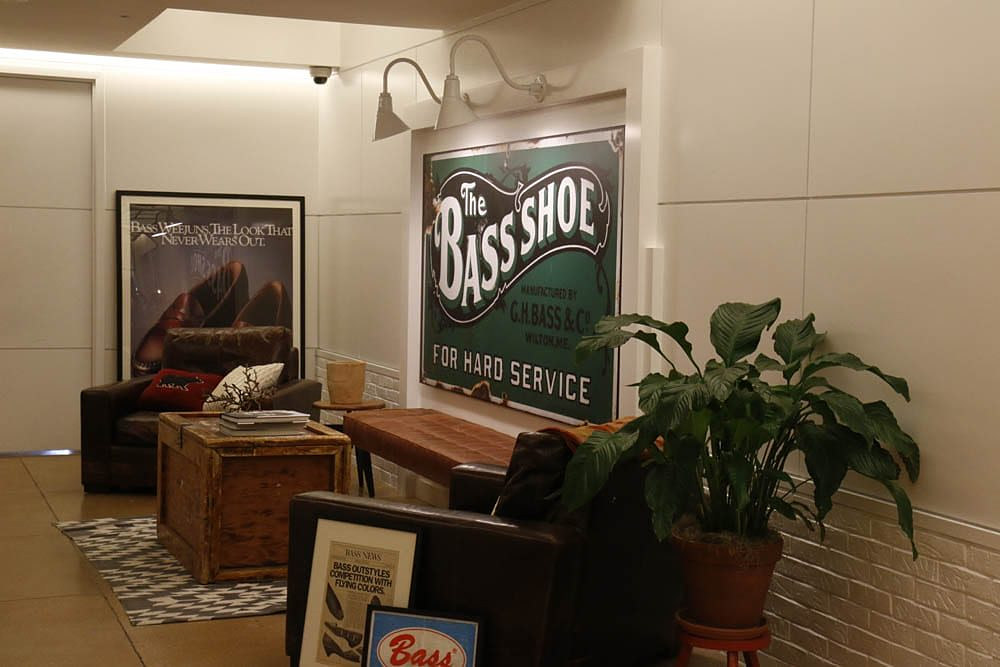 Bass, fashion showroom interior in Manhattan built by AIK Renovations, New York general contractor (photo 2 of 6)