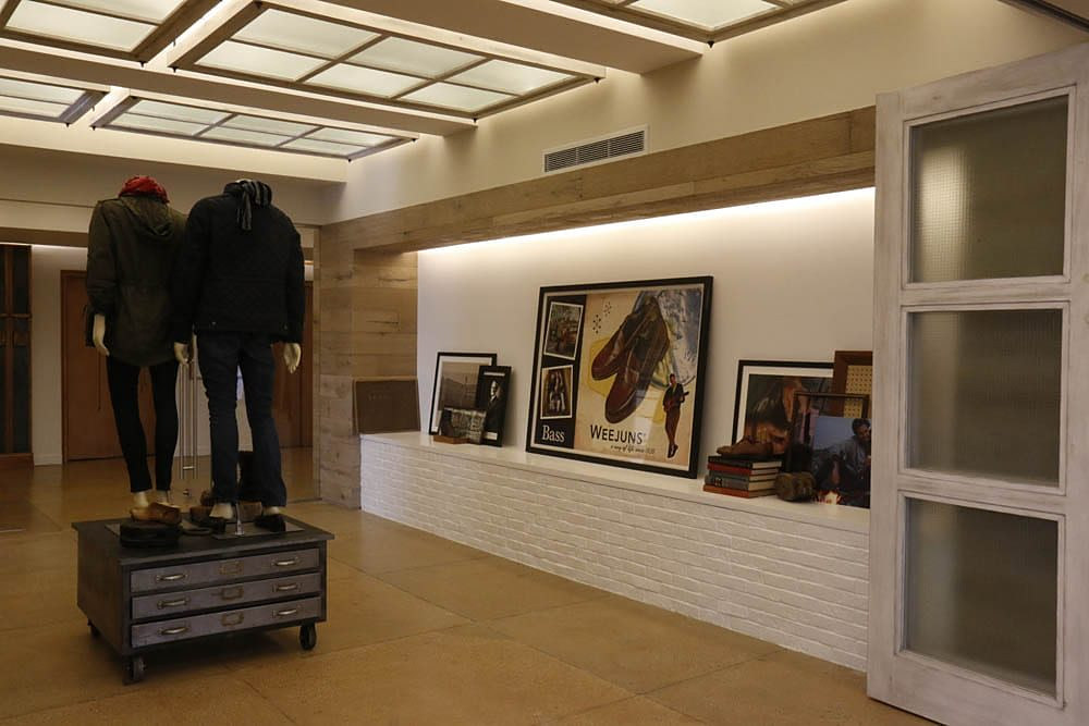 Bass, fashion showroom interior in Manhattan built by AIK Renovations, New York general contractor (photo 4 of 6)
