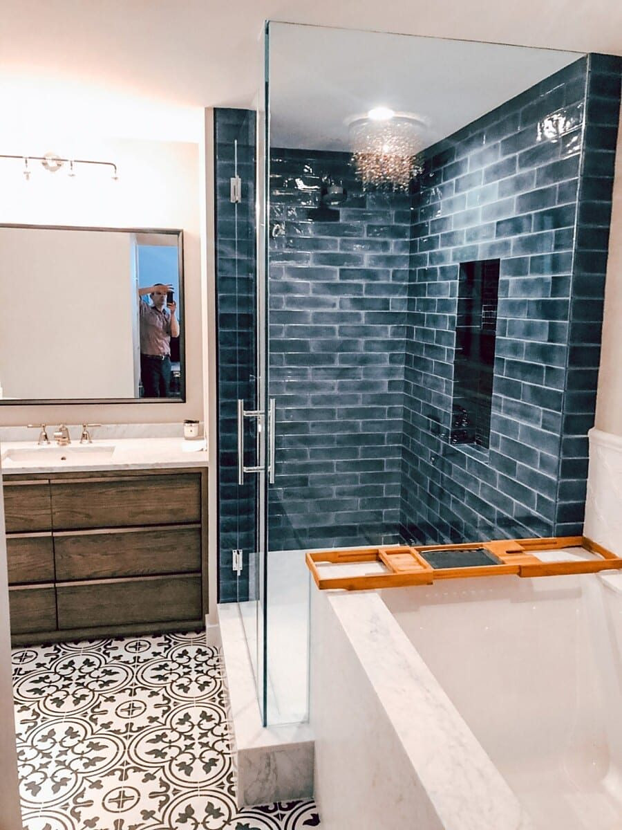 Celebrity Apartment, residential interior in New York City built by AIK Renovations, New York general contractor (photo 1 of 5)