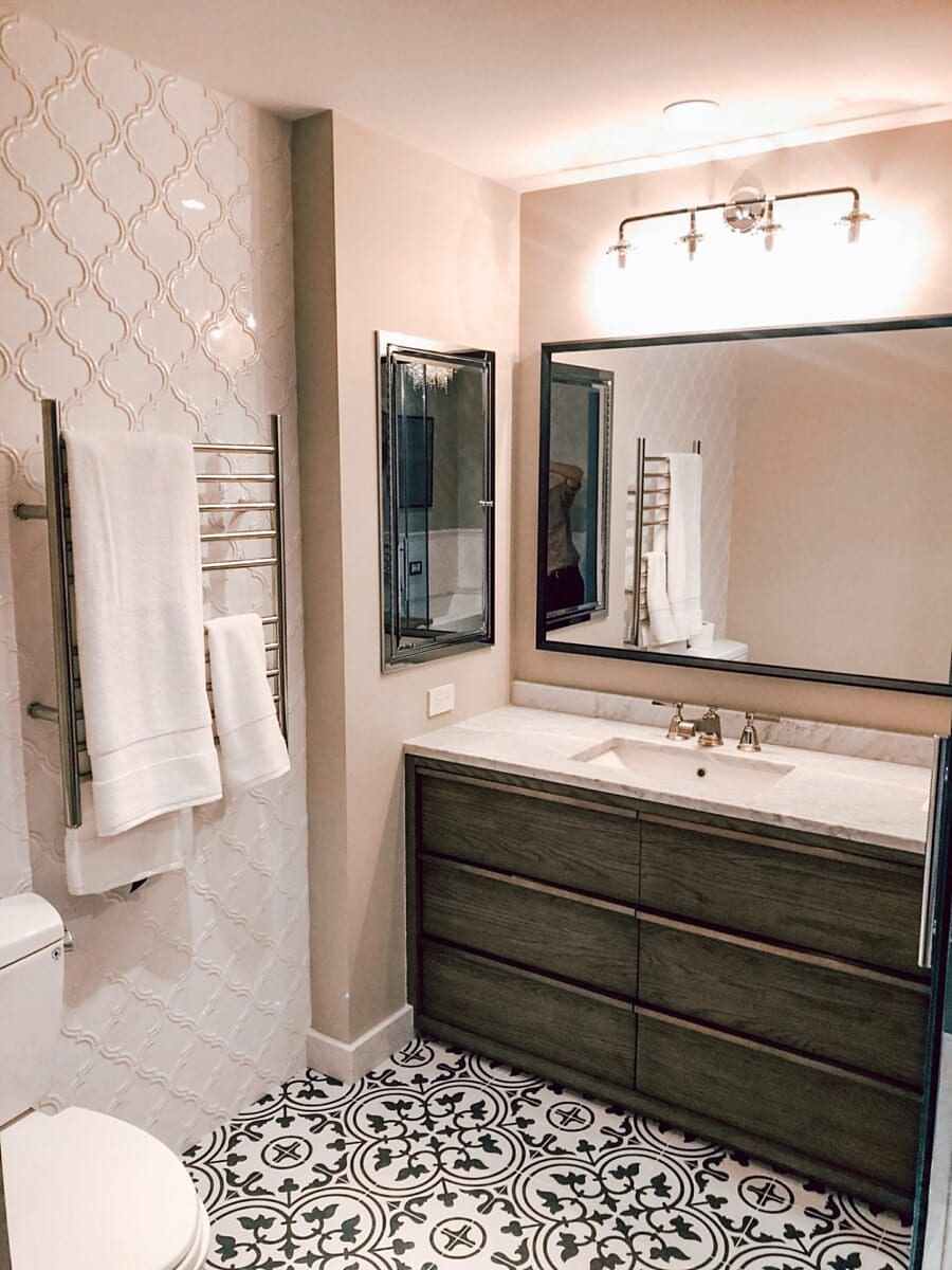Celebrity Apartment, residential interior in New York City built by AIK Renovations, New York general contractor (photo 2 of 5)