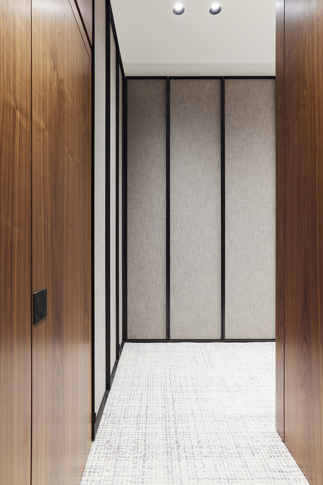 Chelsea Master Suite, residential interior in Manhattan built by AIK Renovations, New York general contractor (photo 8 of 9)