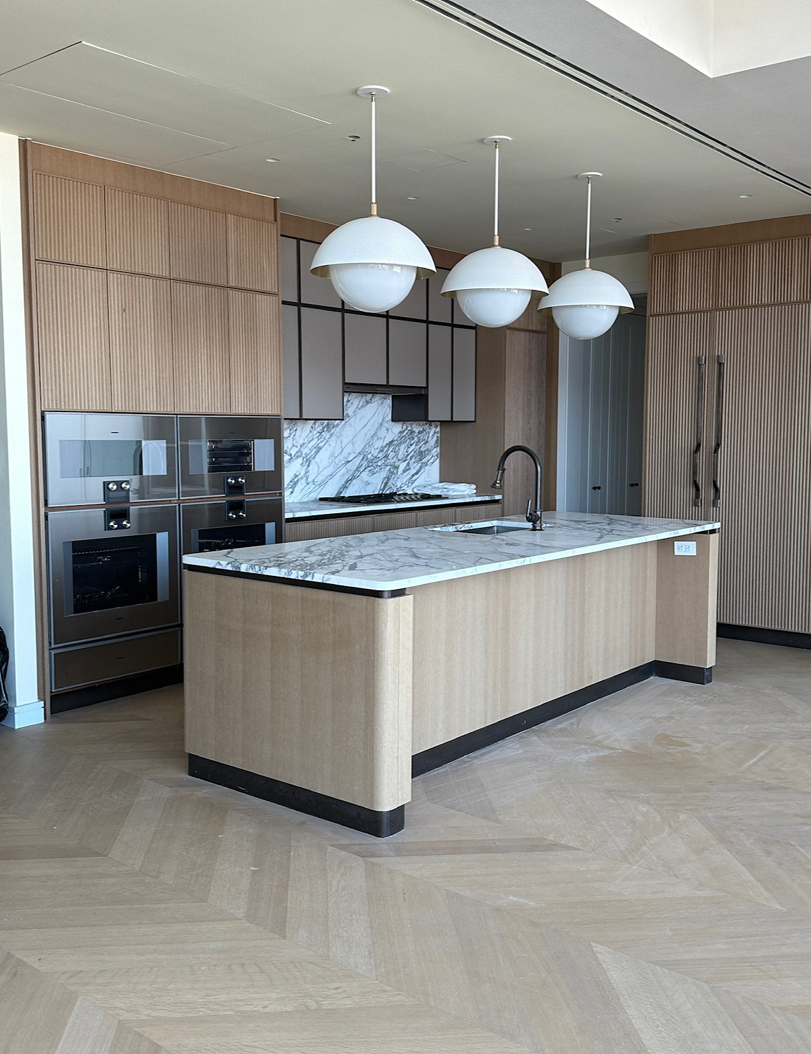 Chelsea Penthouse, residential interior in Manhattan built by AIK Renovations, New York general contractor (photo 1 of 6)