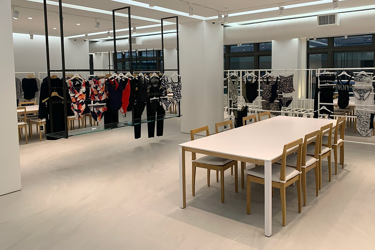 DKNY, fashion showroom interior in Manhattan built by AIK Renovations, New York general contractor (photo 2 of 6)