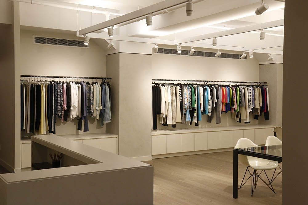 Elliott Lauren, fashion showroom interior in Manhattan built by AIK Renovations, New York general contractor (photo 2 of 6)
