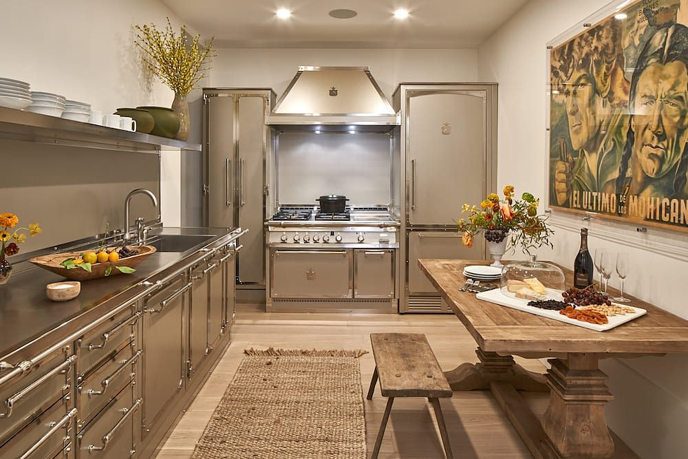 Gramercy Park Apartment, residential interior in Manhattan built by AIK Renovations, New York general contractor (photo 1 of 3)