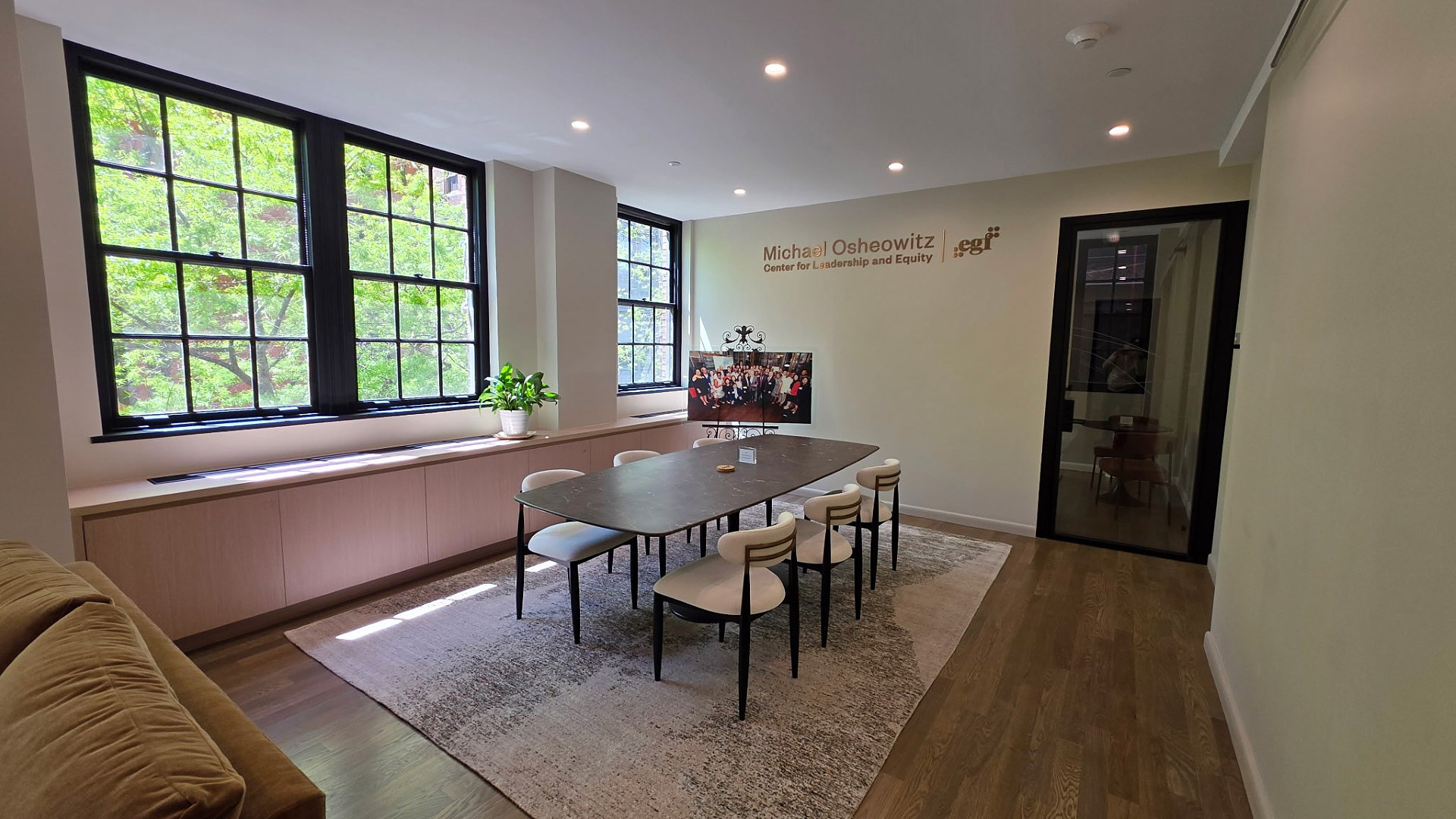 Gramercy Park Office, office interior in Manhattan built by AIK Renovations, New York general contractor (photo 5 of 5)