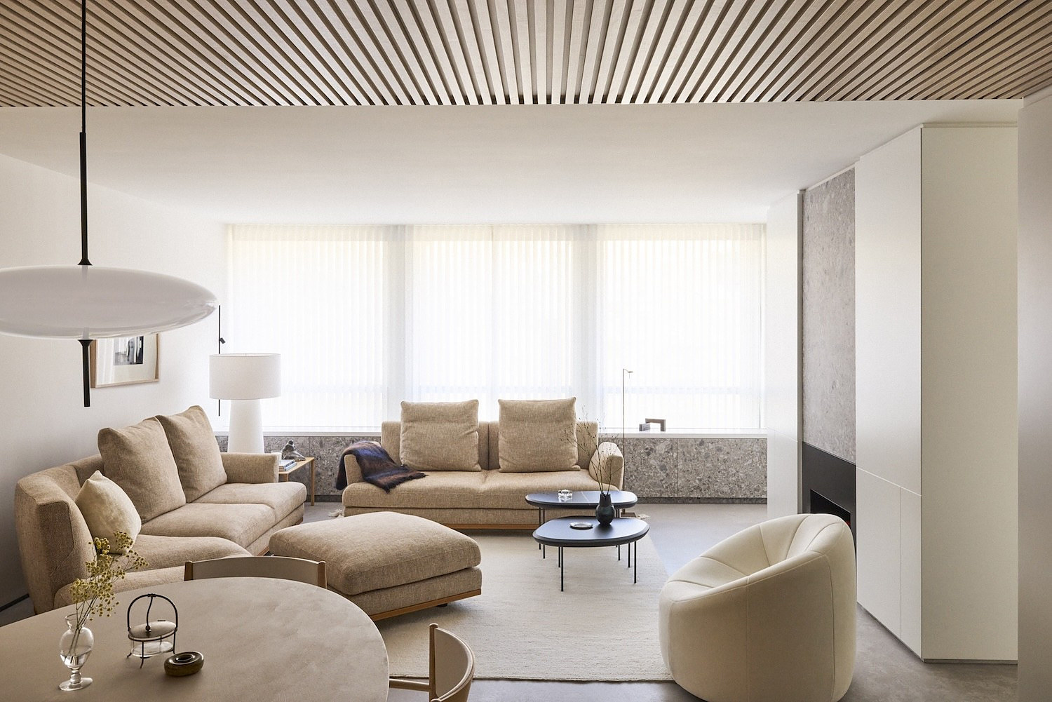 Kips Bay Towers Residence, residential interior in Manhattan built by AIK Renovations, New York general contractor