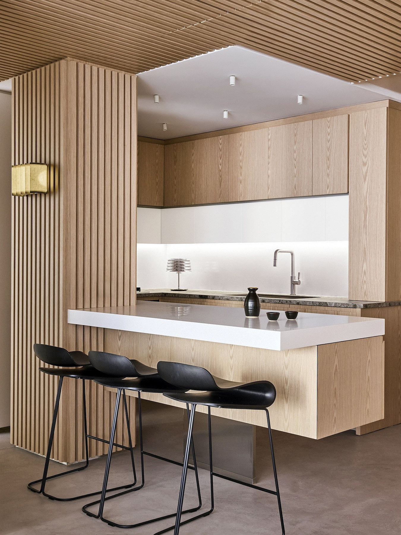 Kips Bay Towers Residence, residential interior in Manhattan built by AIK Renovations, New York general contractor (photo 4 of 8)