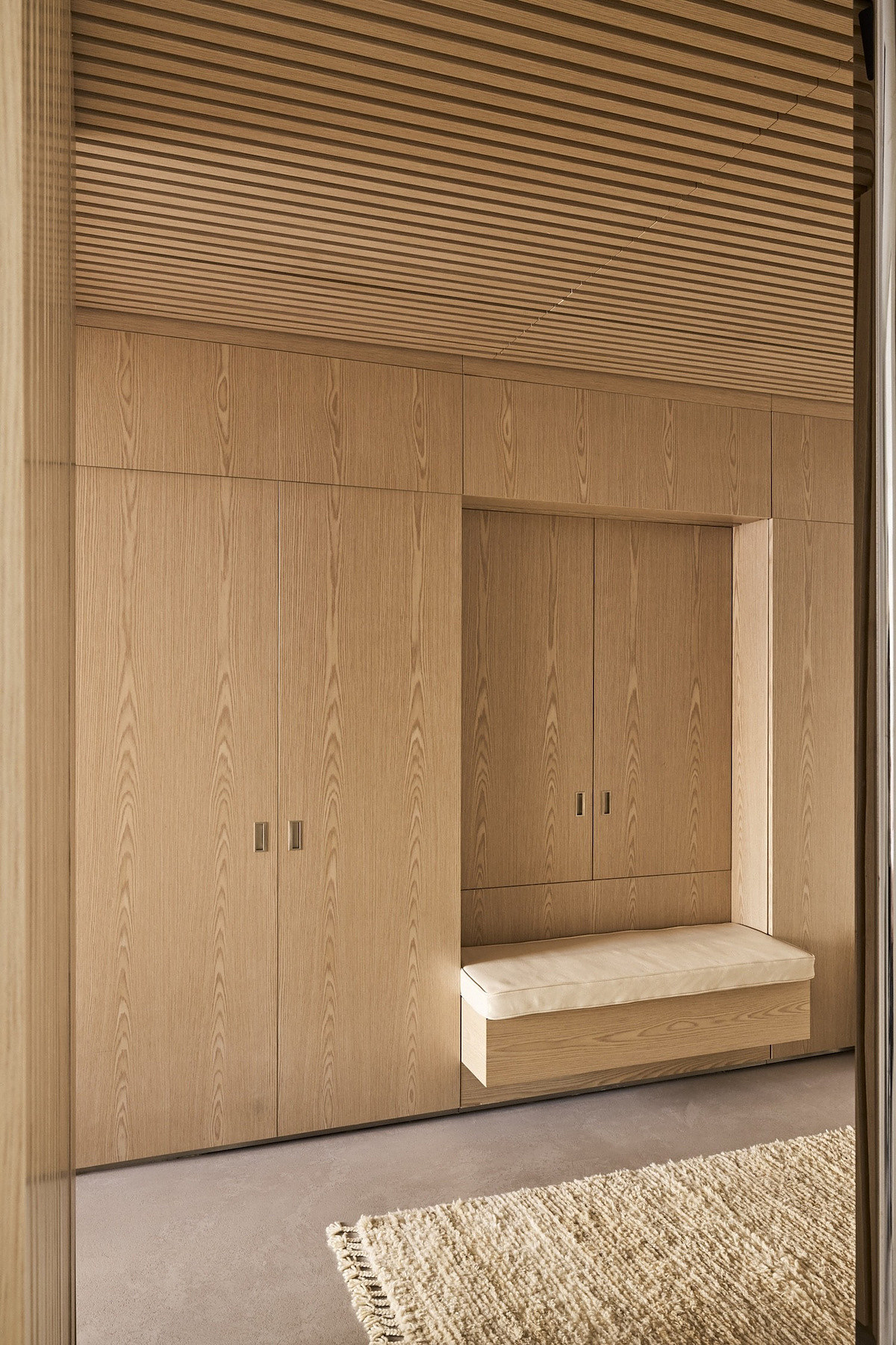 Kips Bay Towers Residence, residential interior in Manhattan built by AIK Renovations, New York general contractor (photo 5 of 8)