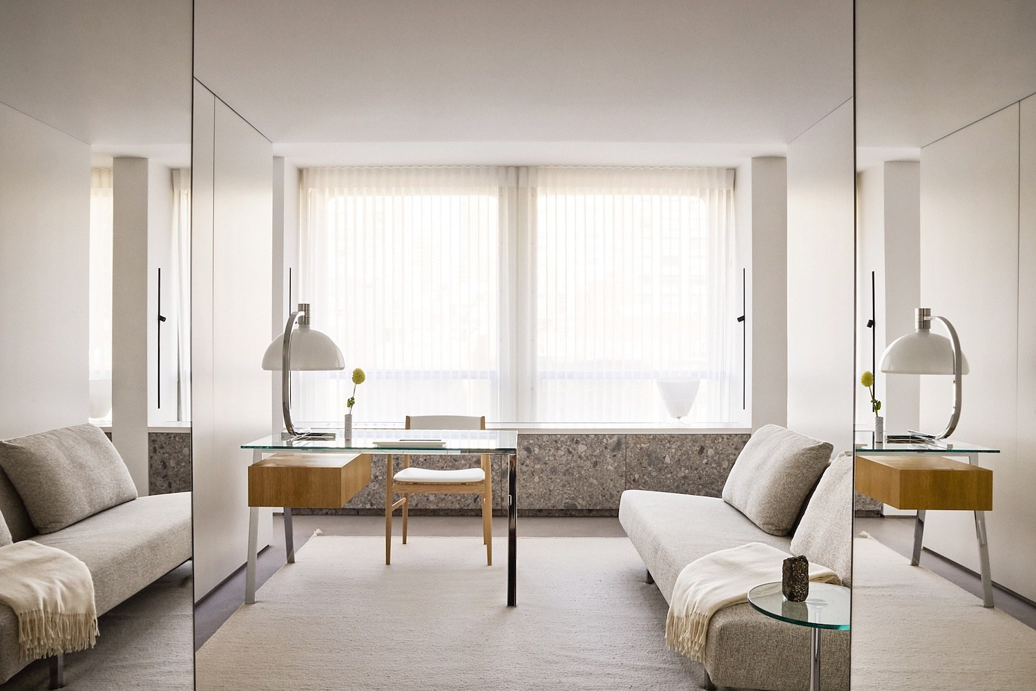 Kips Bay Towers Residence, residential interior in Manhattan built by AIK Renovations, New York general contractor (photo 7 of 8)