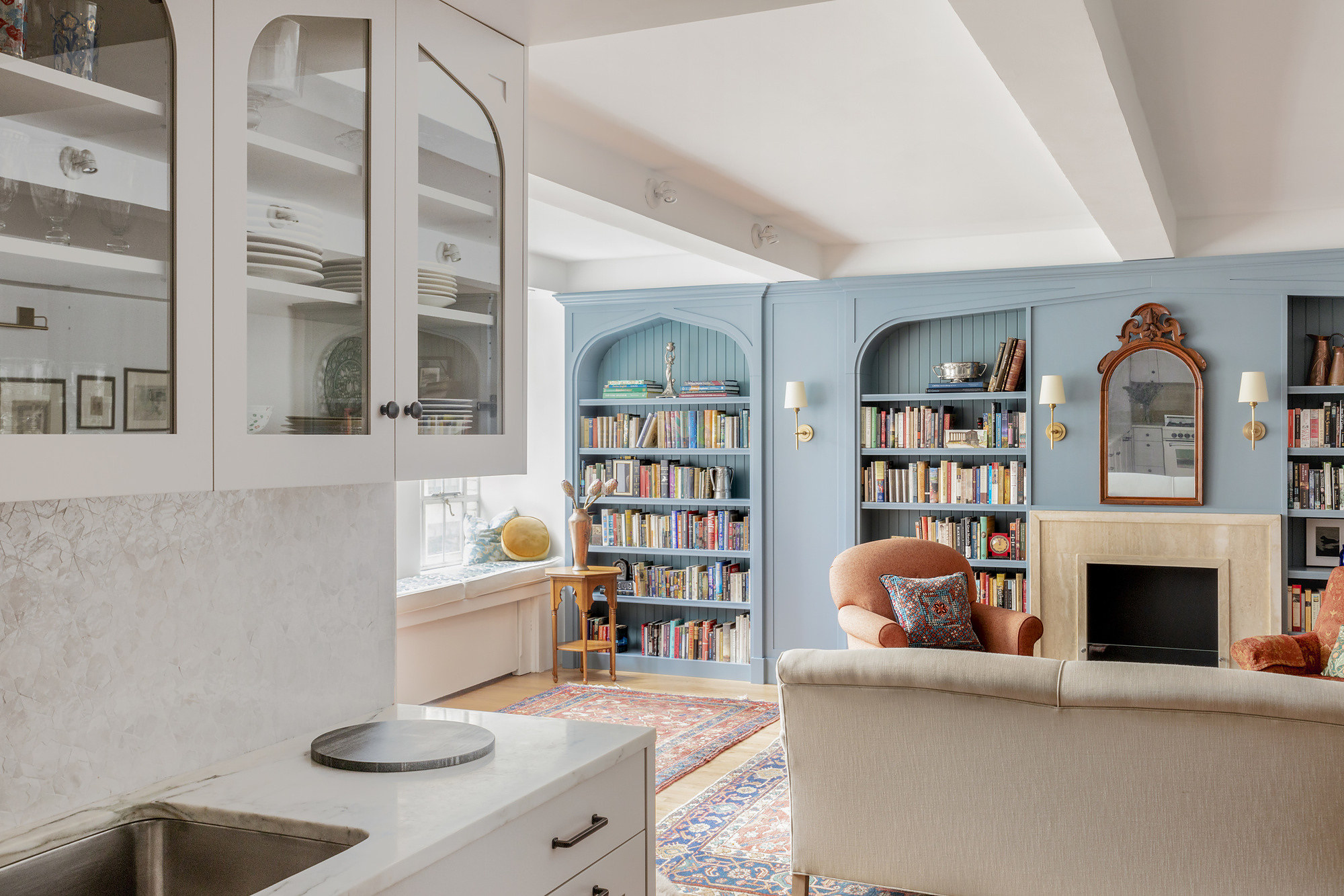 Midtown Residence, residential interior in Manhattan built by AIK Renovations, New York general contractor (photo 2 of 8)