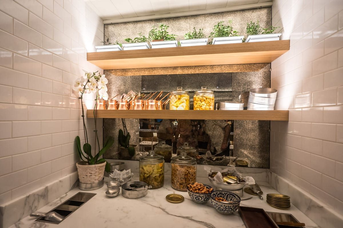 NUR Bar & Restaurant, restaurant interior in Manhattan built by AIK Renovations, New York general contractor (photo 5 of 6)