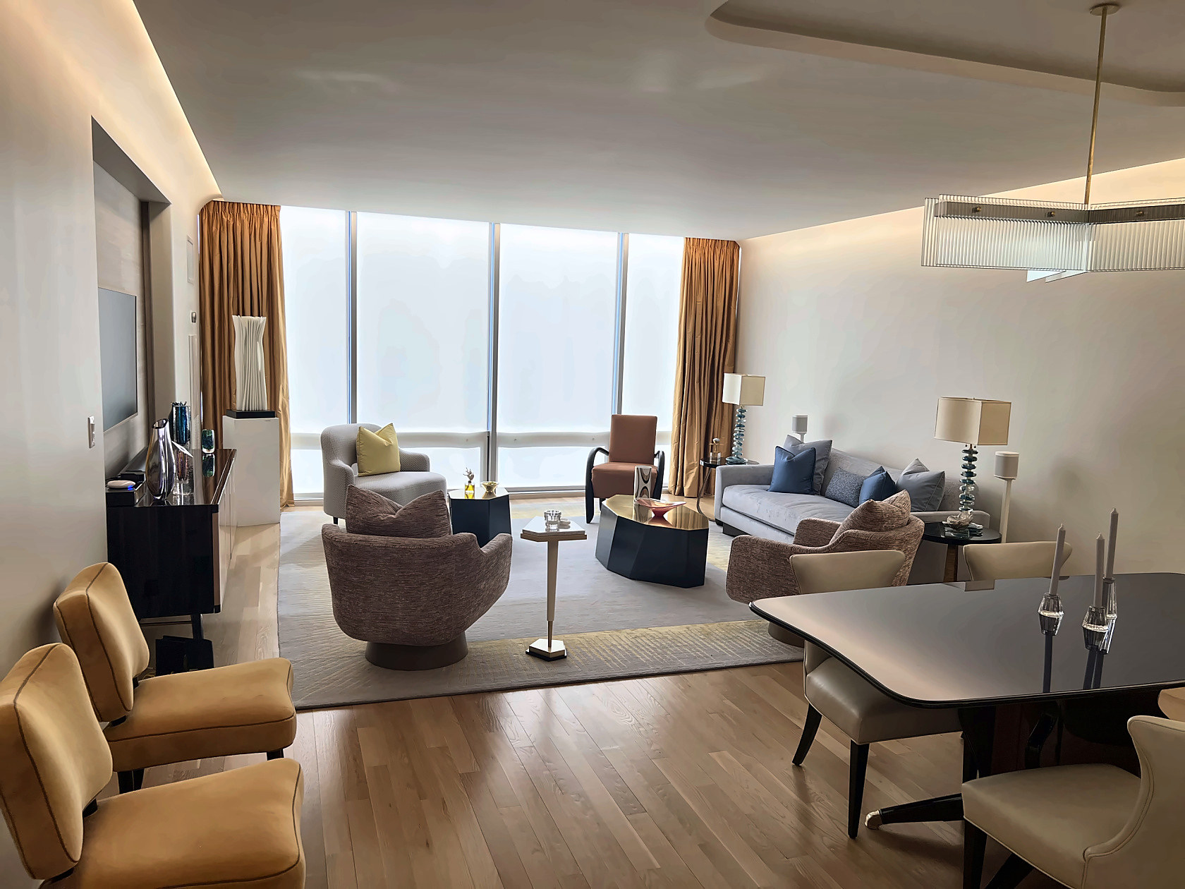 Olympic Tower Residence, residential interior in Manhattan built by AIK Renovations, New York general contractor (photo 2 of 6)