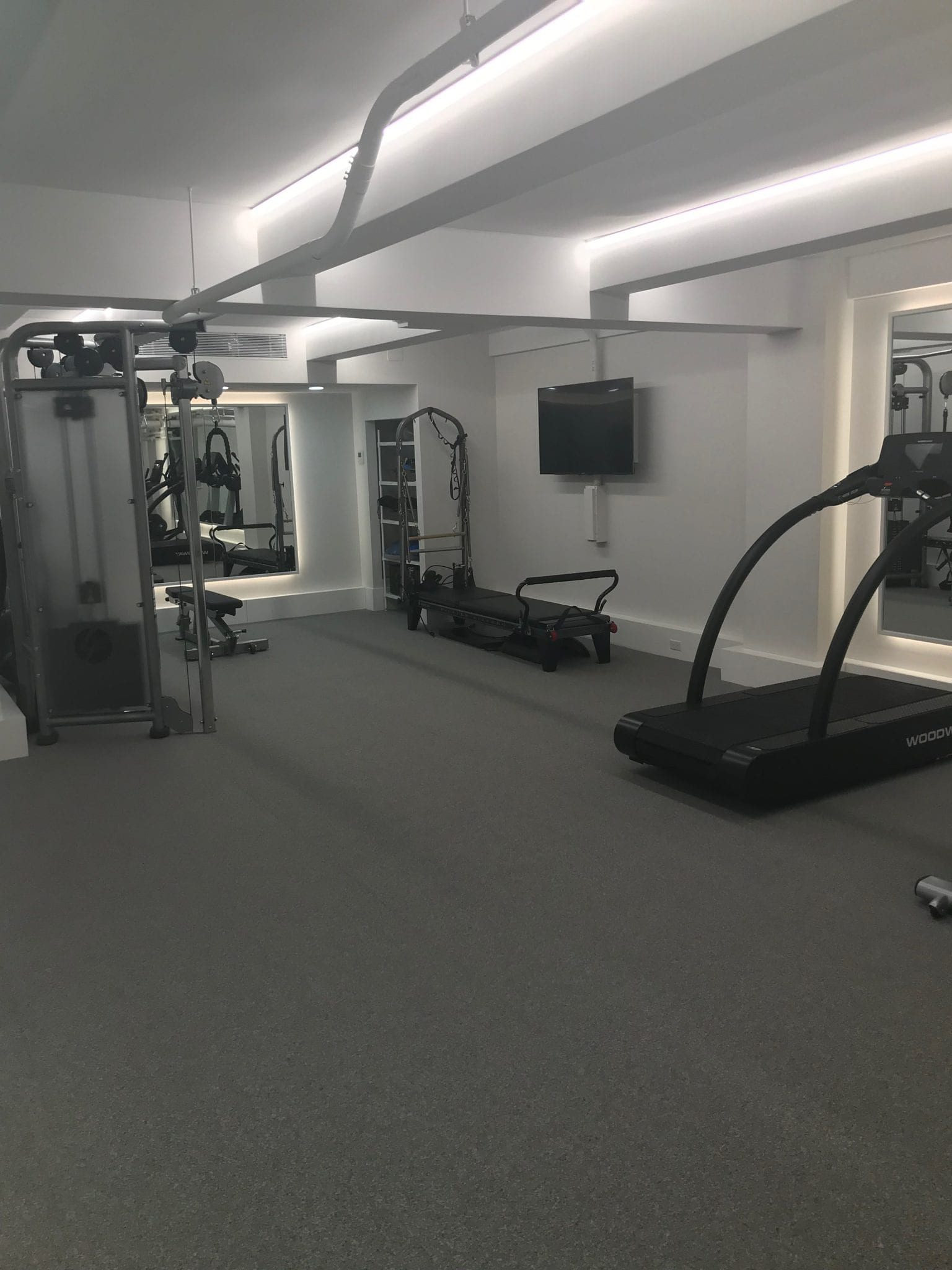 Park Avenue Gym, residential interior in Manhattan built by AIK Renovations, New York general contractor (photo 3 of 3)