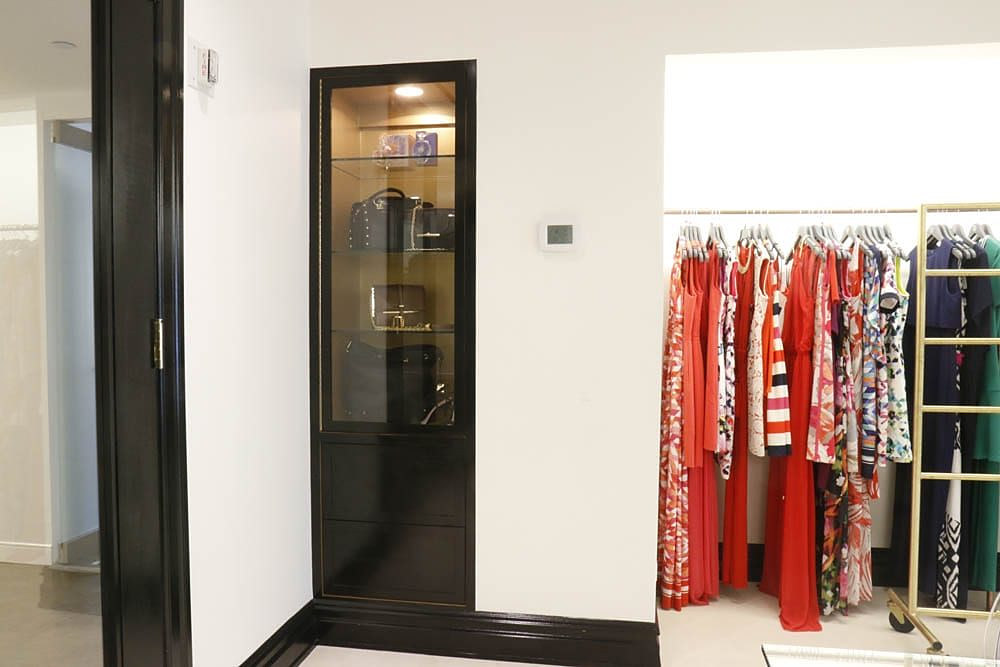 Vince Camuto, fashion showroom interior, New York built by AIK Renovations, New York general contractor (photo 2 of 3)